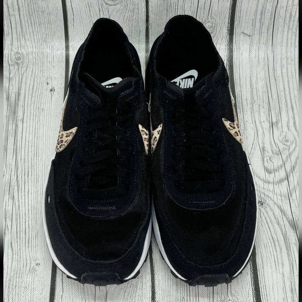 Women's Nike Waffle One Black and Leopard Print Sneakers Size 9 - Picture 6 of 8